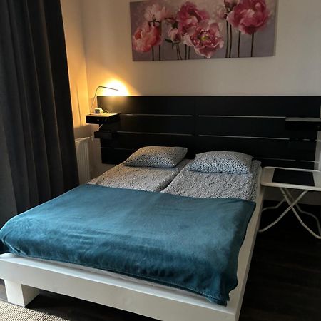 Kawalerka Na Targowej Apartment Torun Luaran gambar