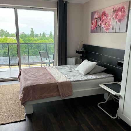 Kawalerka Na Targowej Apartment Torun Luaran gambar