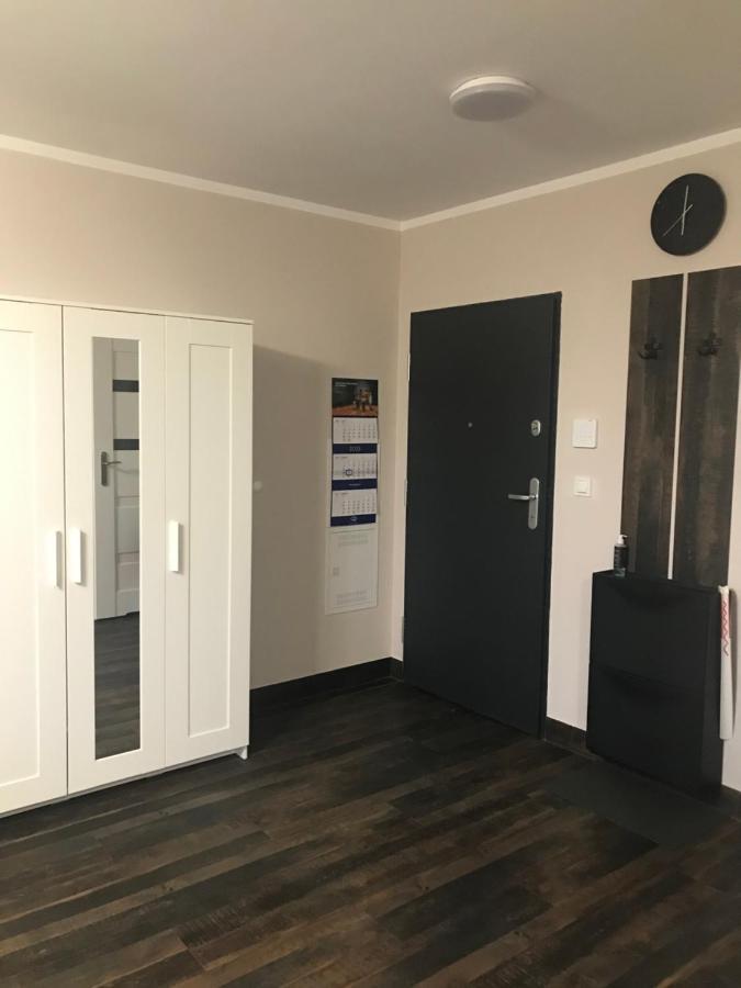 Kawalerka Na Targowej Apartment Torun Luaran gambar