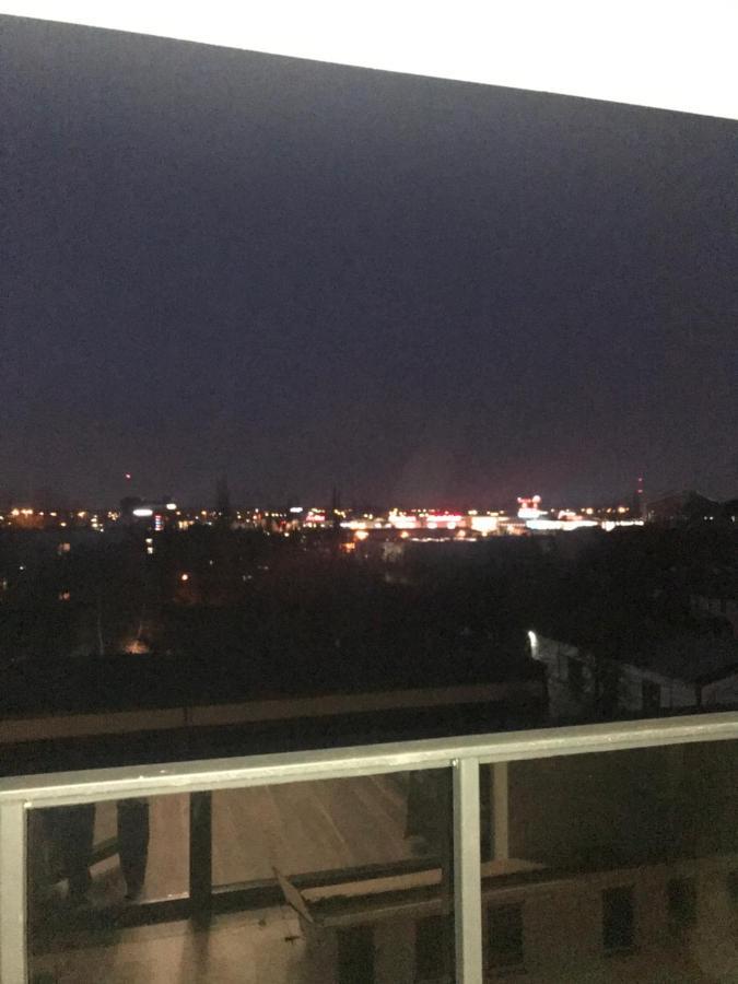 Kawalerka Na Targowej Apartment Torun Luaran gambar