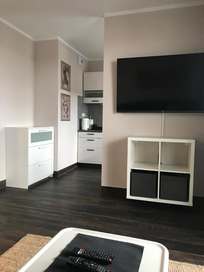 Kawalerka Na Targowej Apartment Torun Luaran gambar